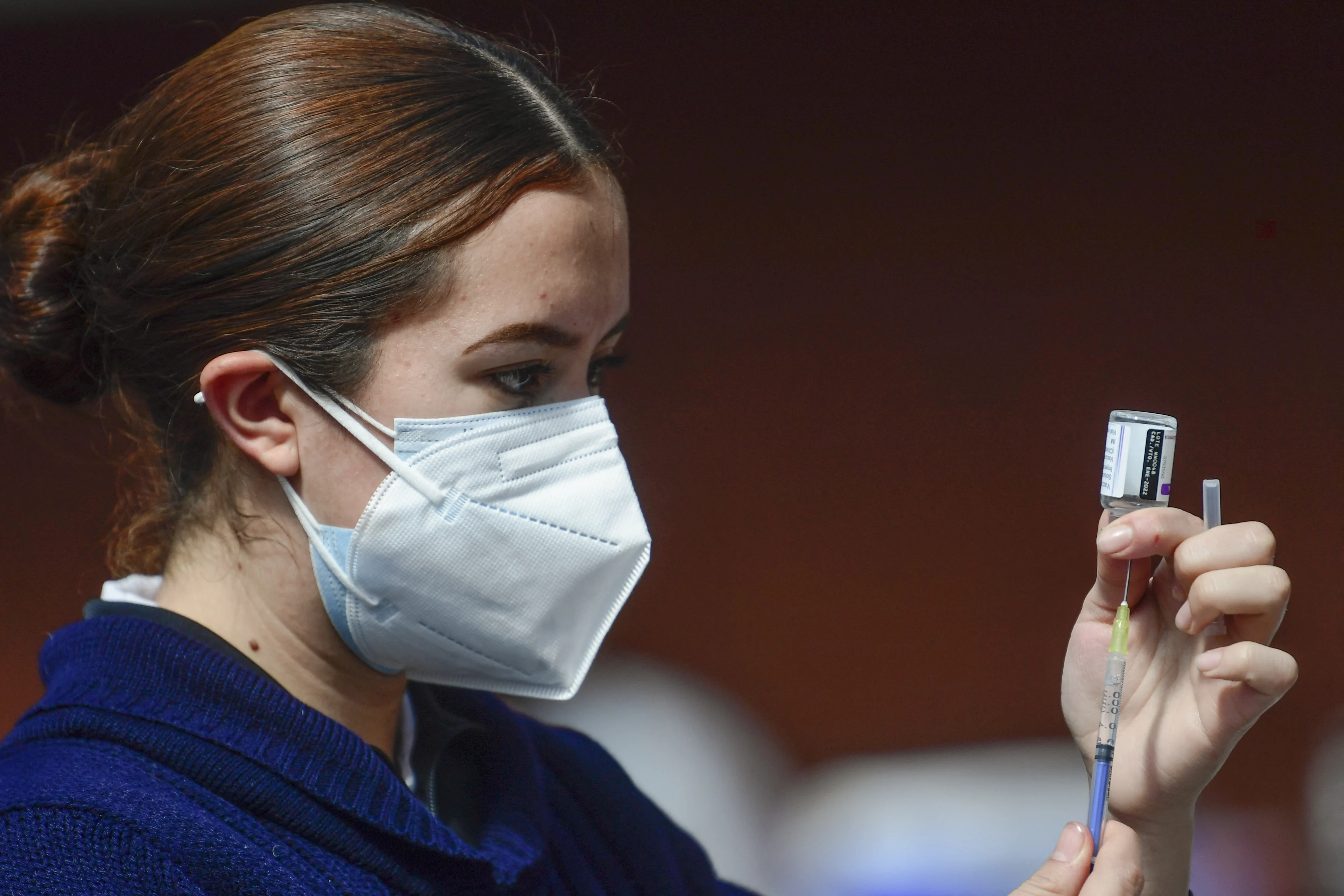 AstraZeneca trekt coronavaccin terug na bekentenis over bijwerking