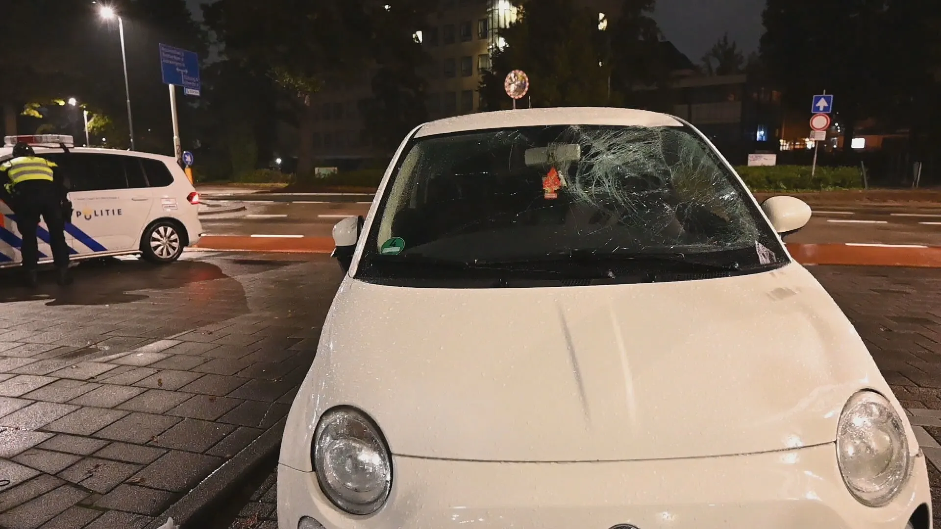 Dronken automobiliste (20) rijdt drie fietsers omver in Breda