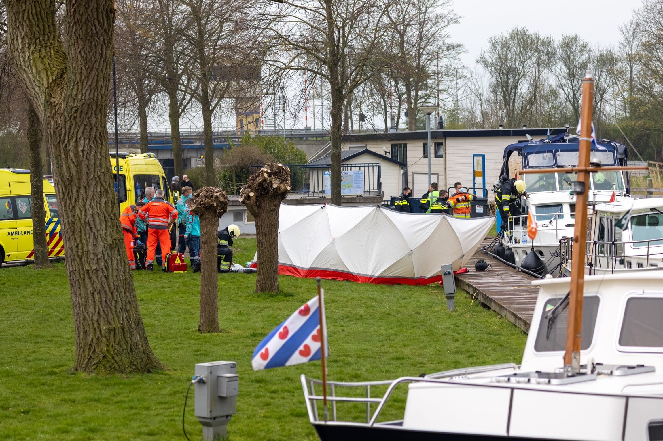 Twee doden op schip Bolsward, mogelijk door 'sluipmoordenaar koolstofmonoxide'