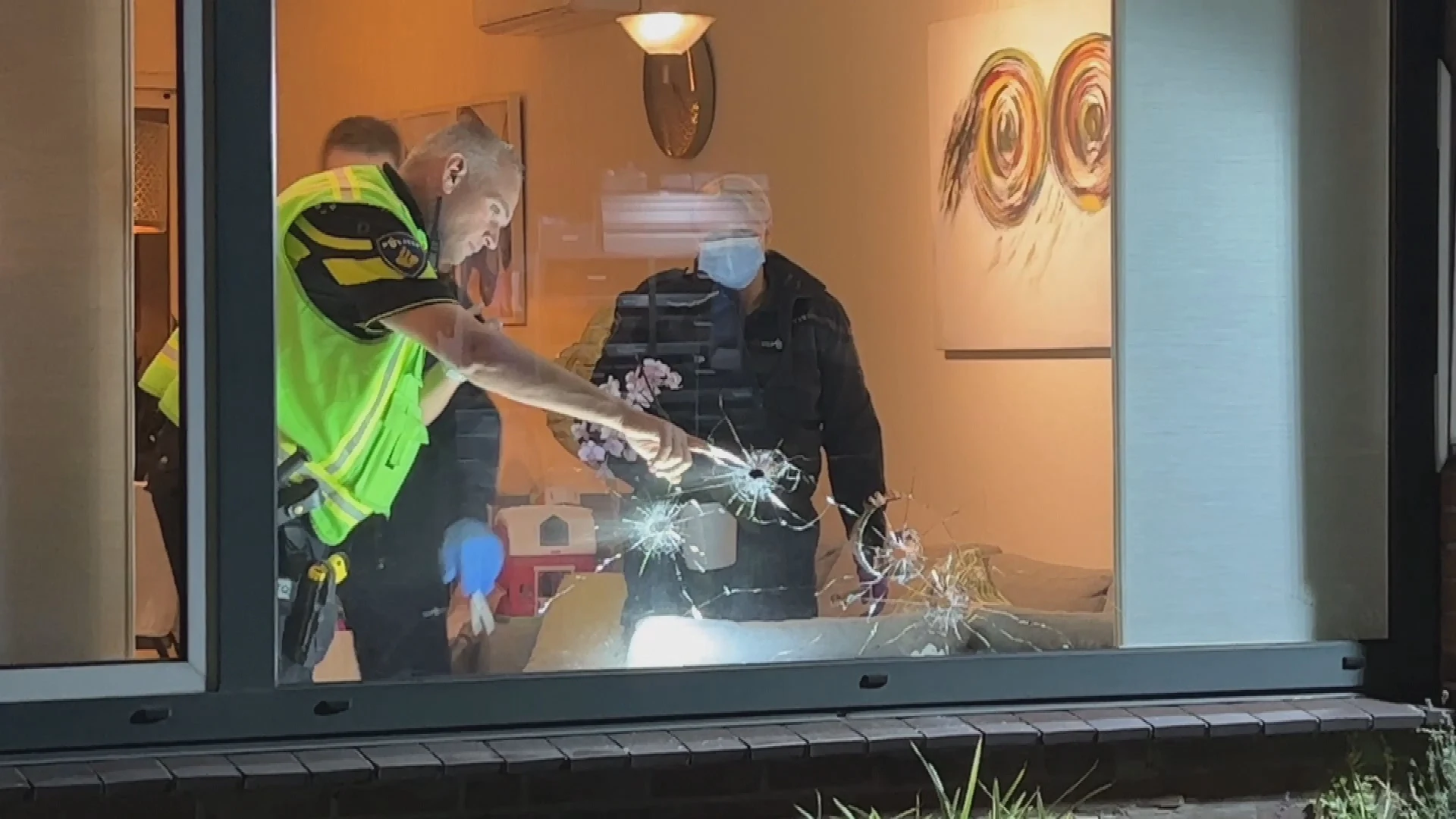 Angstige momenten voor gezin in Eindhoven: woning beschoten terwijl ze thuis waren