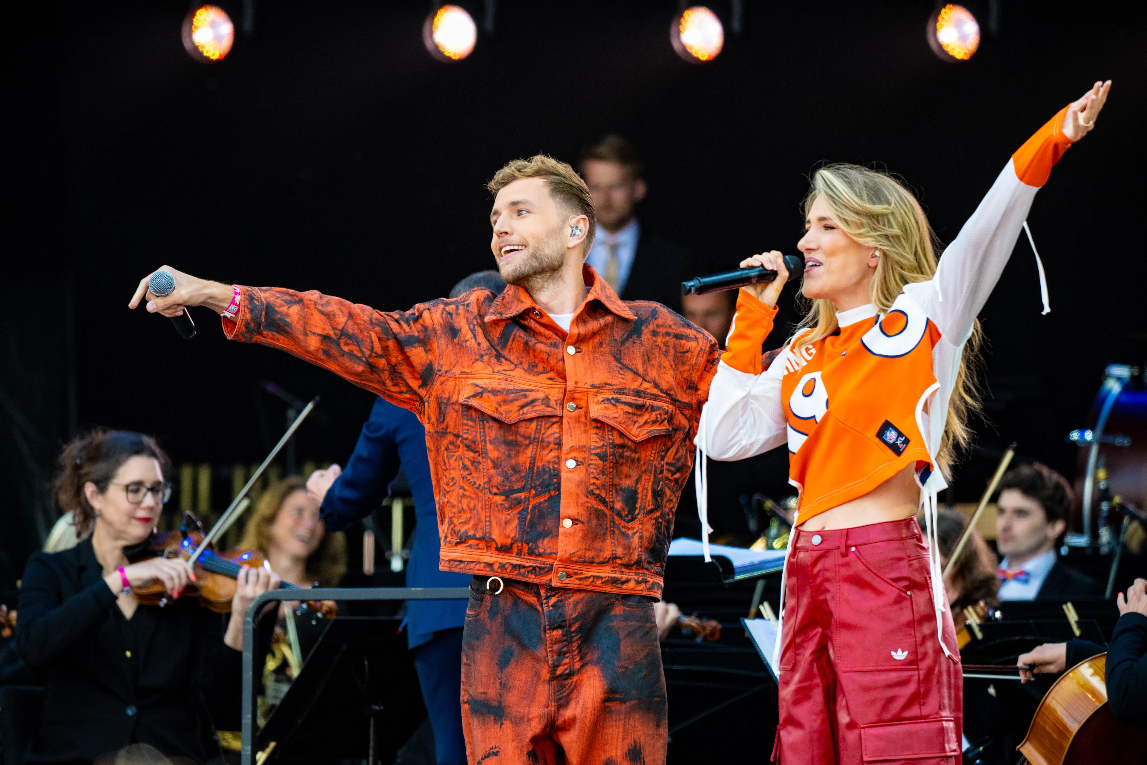 Terugblik op Koningsdag: bijzonder optreden voor Suzan & Freek en Snelle