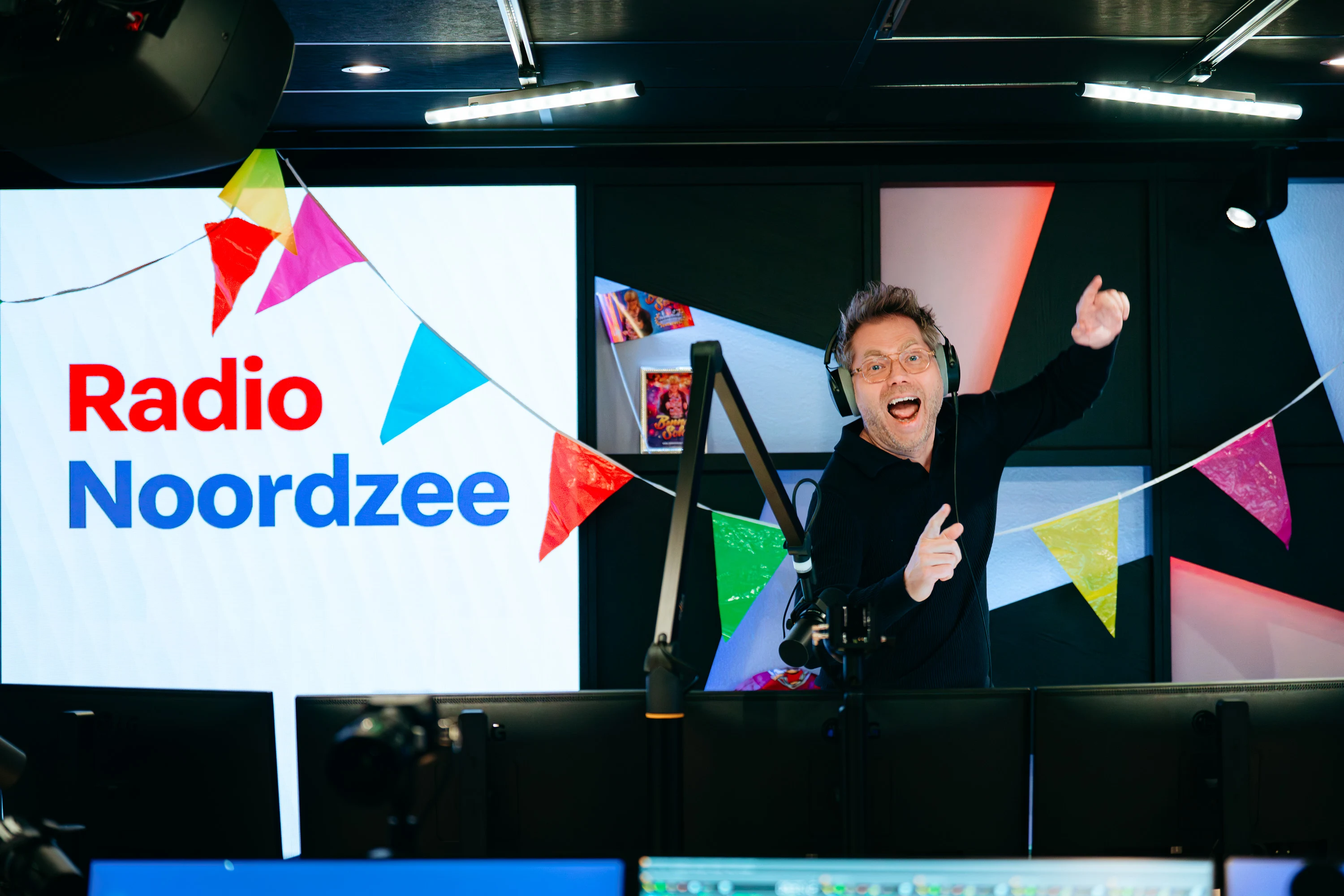 Dit was het 1-jarige jubileum van Radio Noordzee!