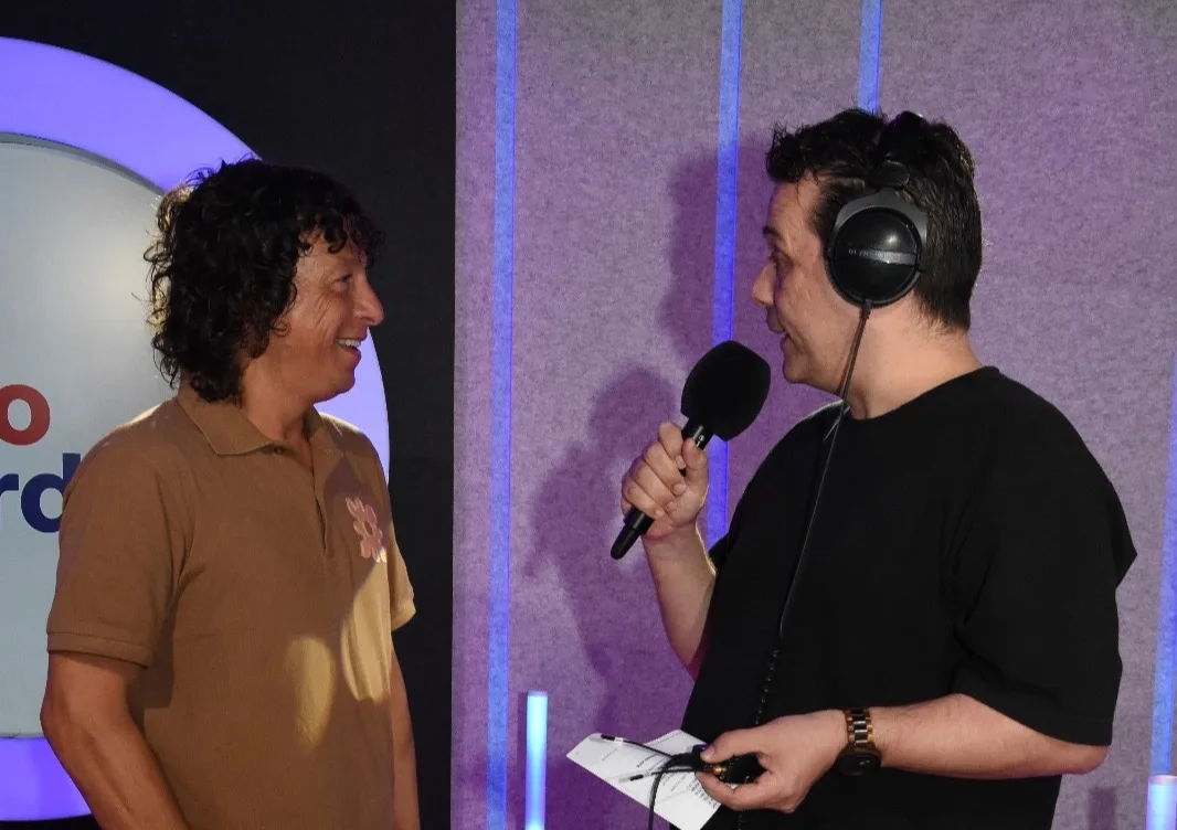 Mis het niet: vrijdag liveoptredens in de ochtendshow