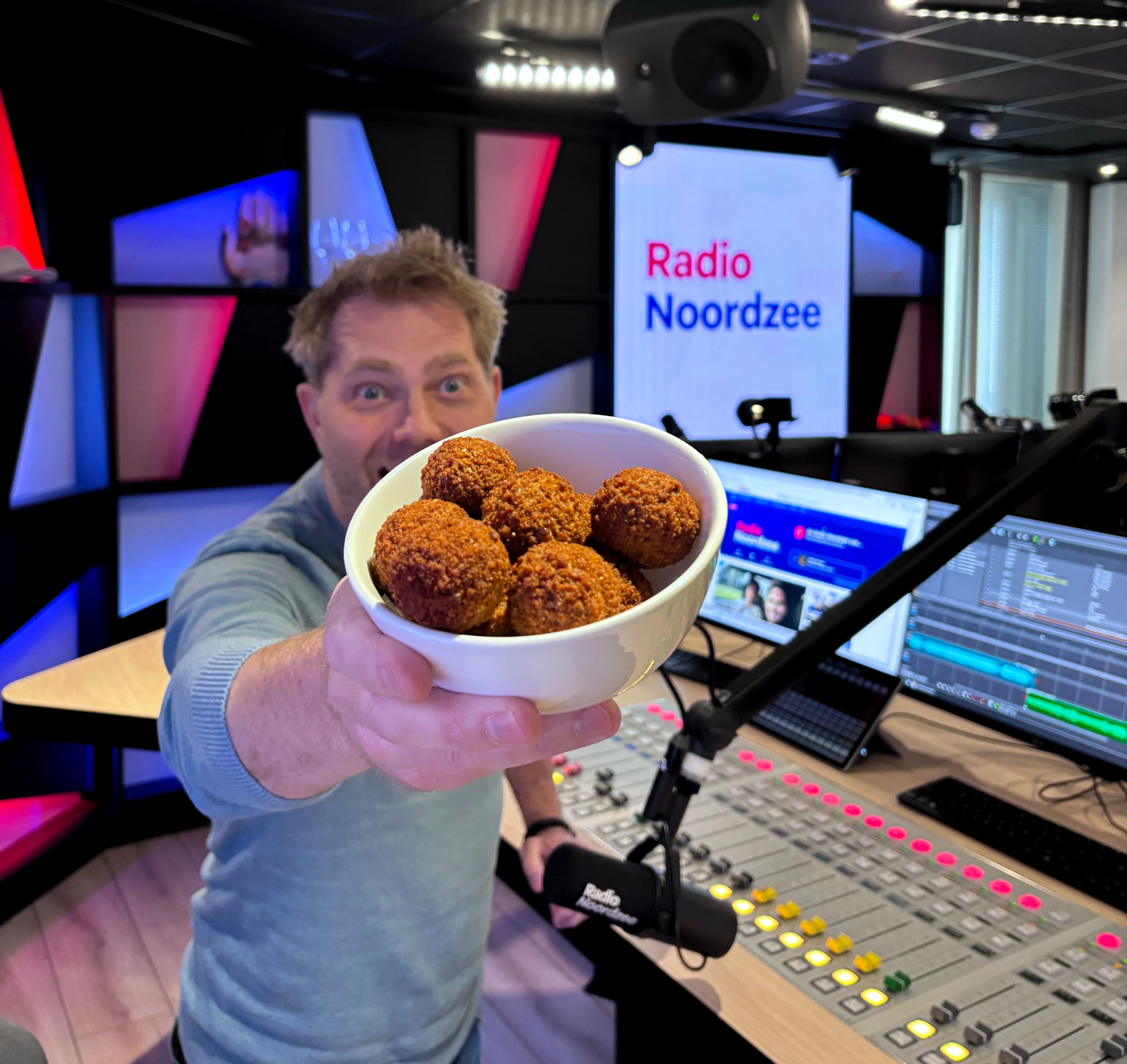 Maak kans op een borrelpakket én een jaar lang gratis bitterballen!