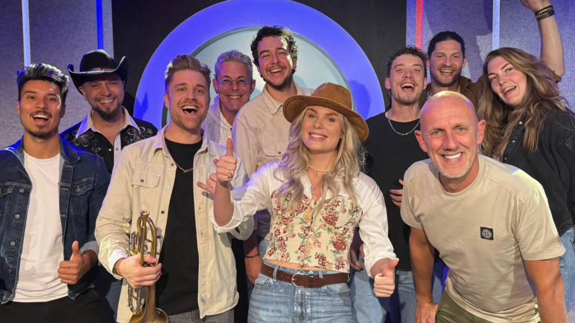 Radio Noordzee vierde halfjarig bestaan met feestelijke uitzending vanuit nieuwe studio