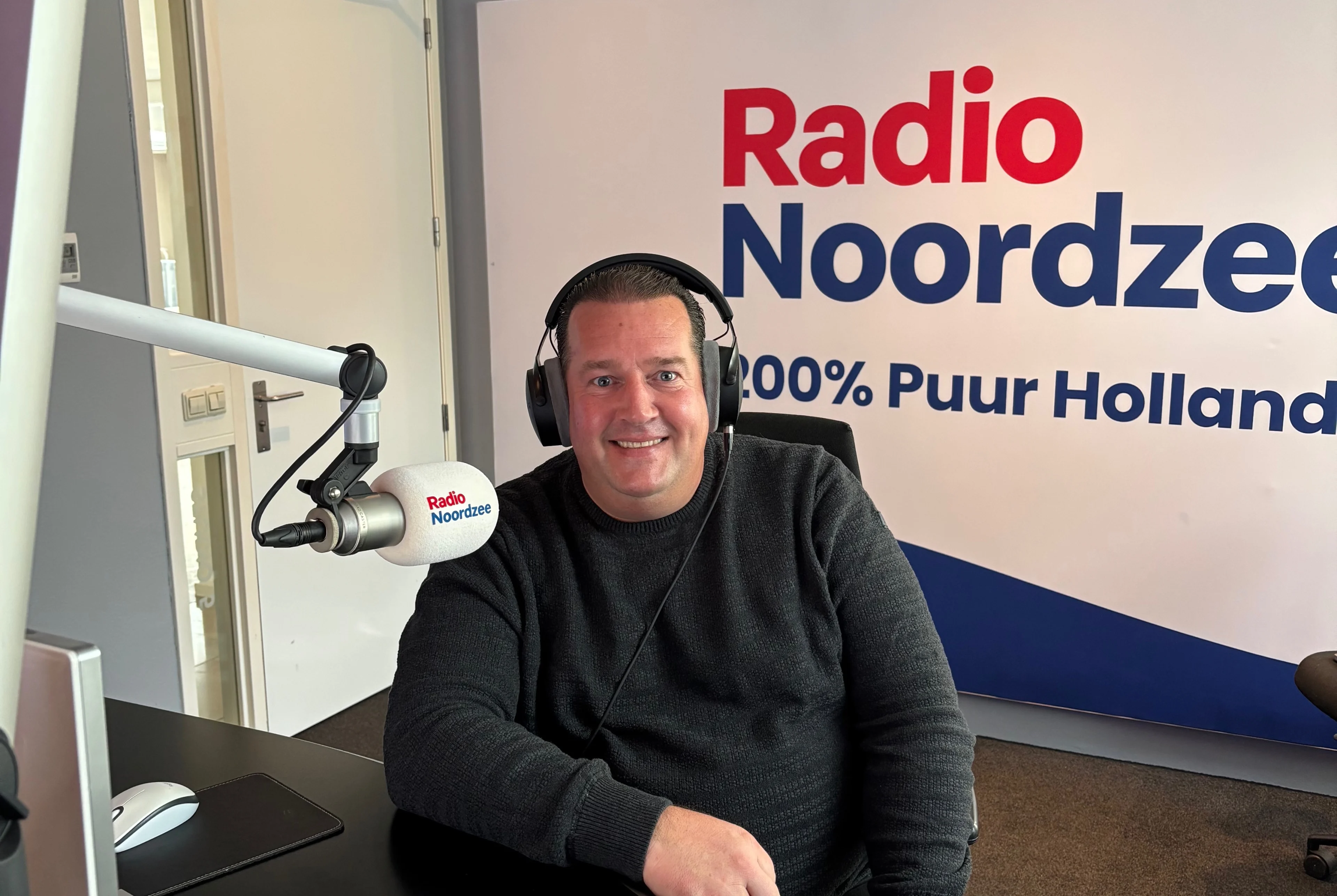 Stef Ekkel presenteerde 'De Radio Noordzee Lunch met...'
