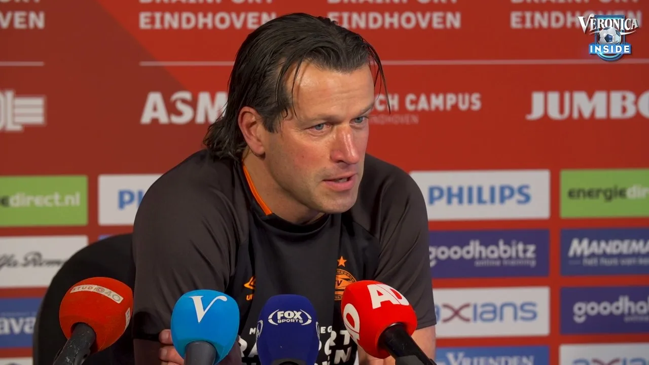 'Hiddink gaat als klankbord fungeren voor de hele staf'