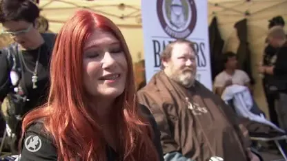 Barbieren geven dak- en thuislozen gratis knipbeurt