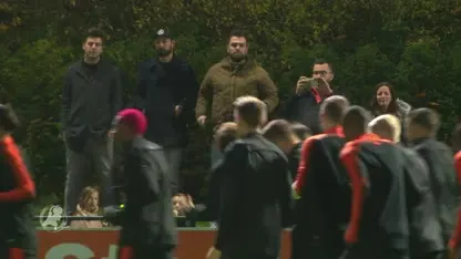 Koeman traint met fitte selectie in Zeist