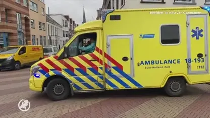 Porsche-bestuurder schept vrouw met kinderwagen in Gorinchem