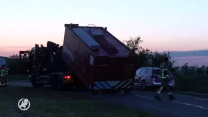 Politie Zeeland doet onderzoek na vondst lichaam op weg in Terneuzen