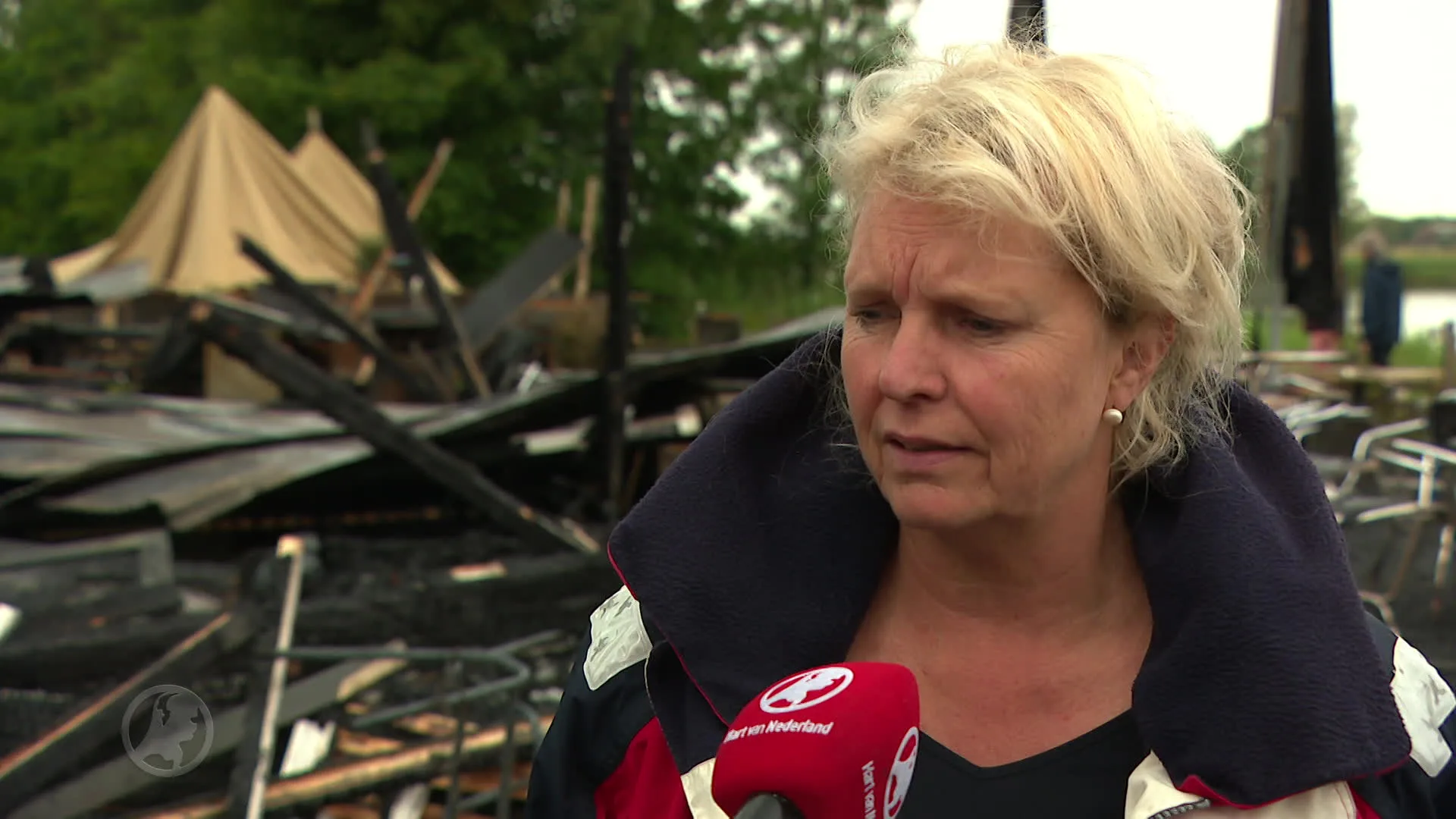 Nachtelijke brand legt restaurant Weesp in de as