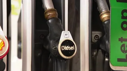 Diesel en benzine vanaf vandaag andere namen aan de pomp