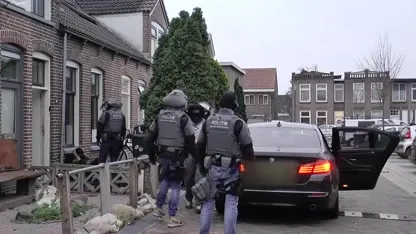 Bewoner doet verhaal na drugsinval: 'Ze trapten de deur in en namen me mee'