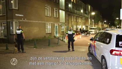Haagse jongeren bekogelen agenten na stopzetten huisfeest: 'Wij houden geen rekening met corona'