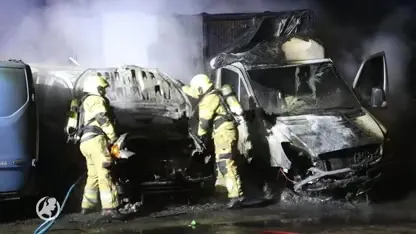 Branden blijven Oss teisteren: drie bestelbusjes en een scooter in vlammen op