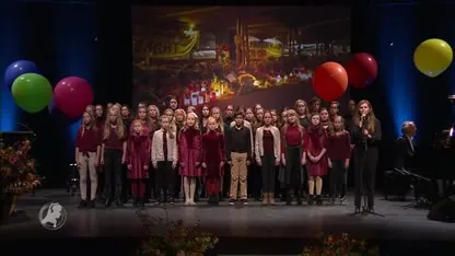 Oss herdenkt: 'De wereld stond even stil'