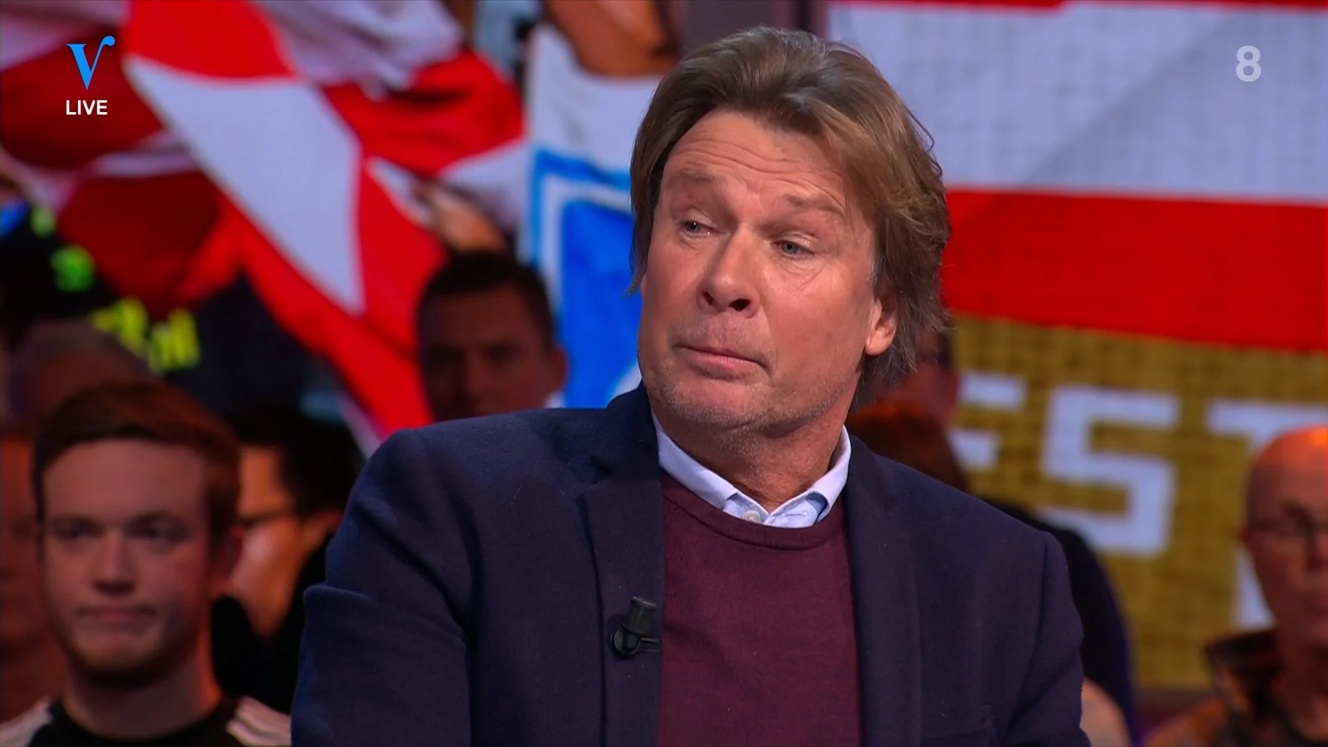 Hans stellig: 'Van Bommel wordt niet ontslagen bij verlies tegen Feyenoord'