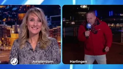 Piet Paulusma staat zijn (weer)mannetje bij straffe windvlagen in Harlingen