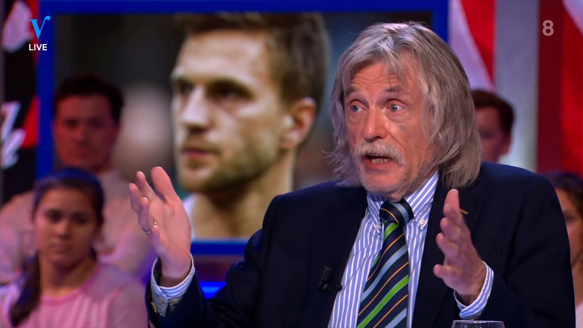 Johan zet vraagtekens bij contractverlenging: ‘Het is geen Ajax-speler’