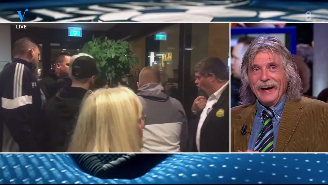 Fans gooien Mexicaanse Roda-baas het stadion uit