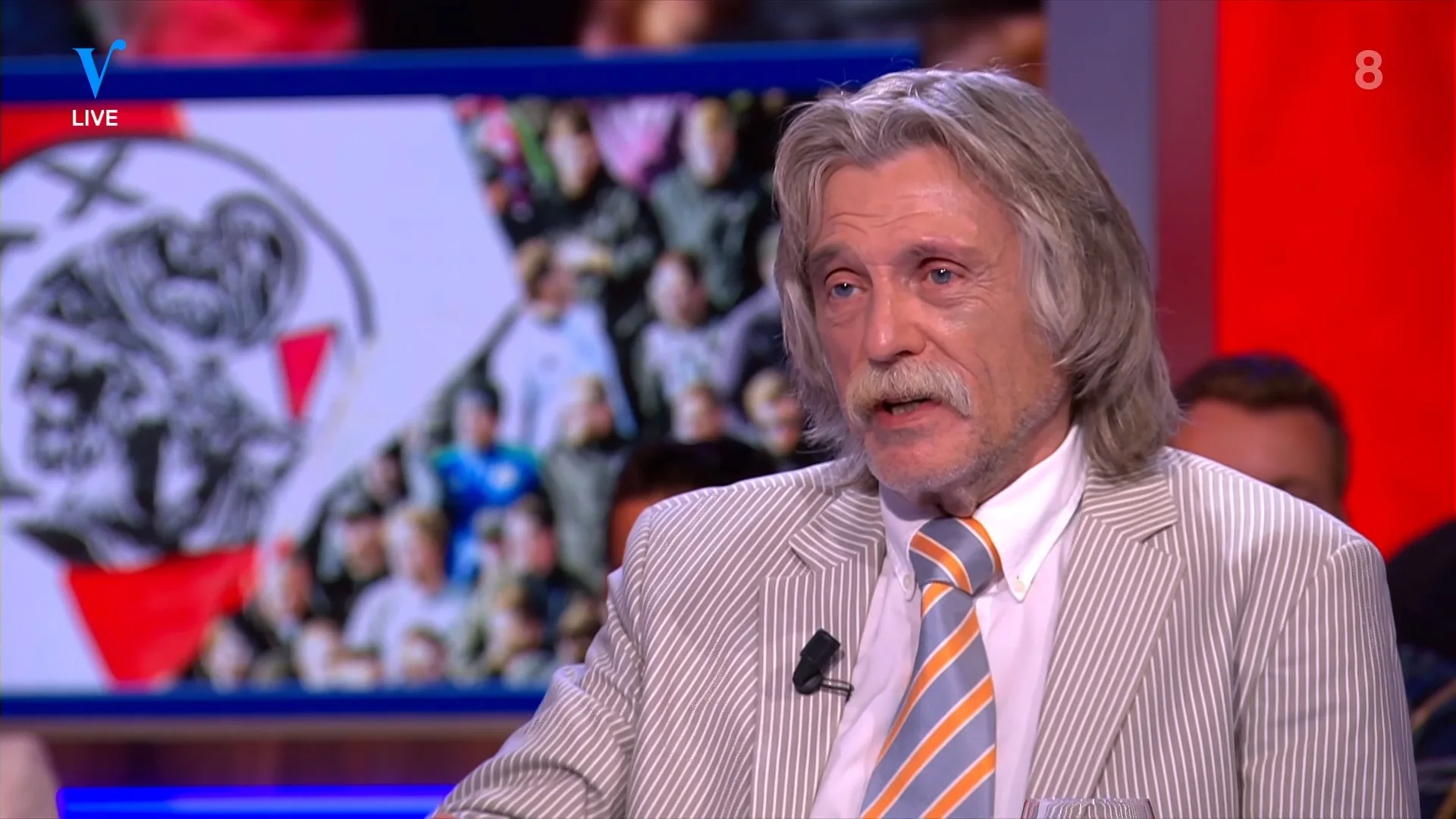 Johan over beslissing KNVB: 'Laten we Ajax een beetje steunen'