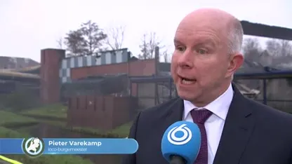 Enorme brand verwoest zwembad in Monster