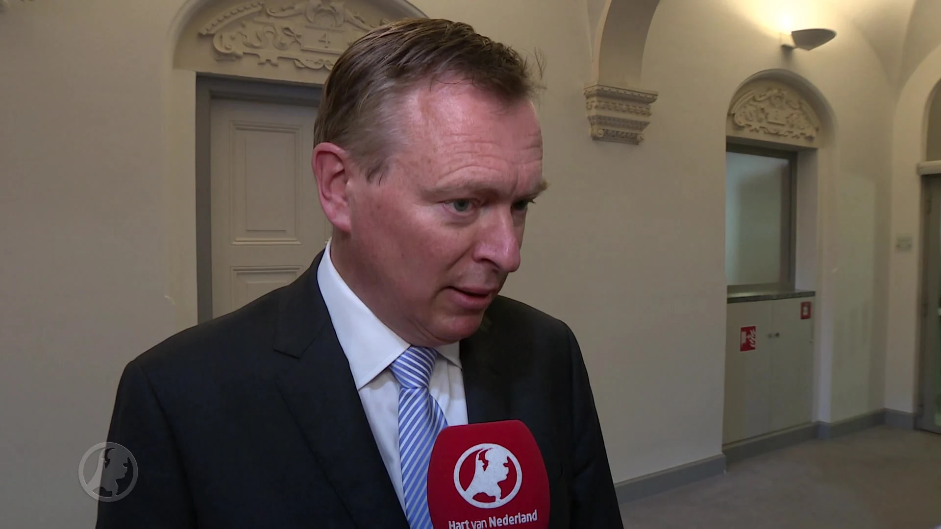 Minister Bruins kan komende maanden niks doen voor zieke Jeroen (13)