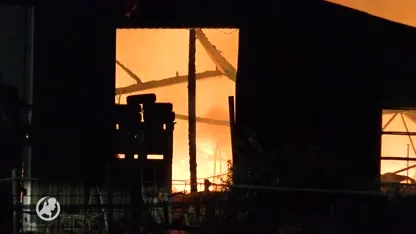 Asbest vrijgekomen bij uitslaande brand loods Nieuwdorp