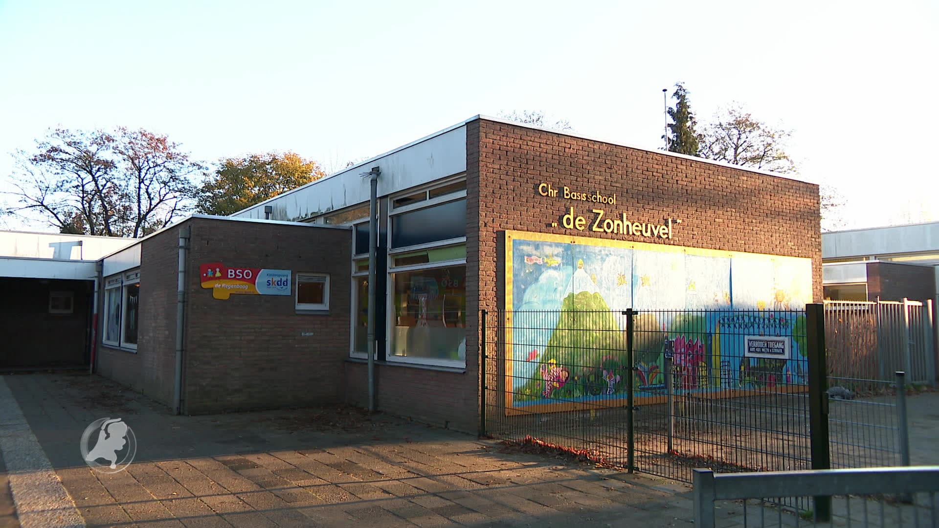 Lekkend dak, kapotte wc's en een muizenplaag - school in Driebergen snakt naar verbouwing