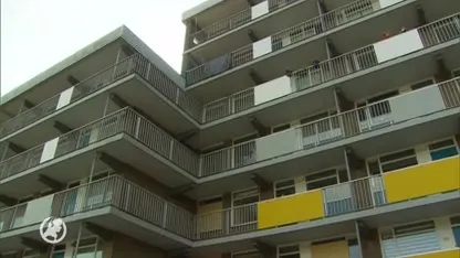 Harde ontploffing zorgt voor ravage bij flat in Krommenie