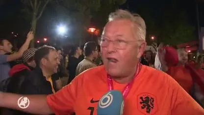 Oranje Leeuwinnen naar kwartfinales WK: fans uitzinnig