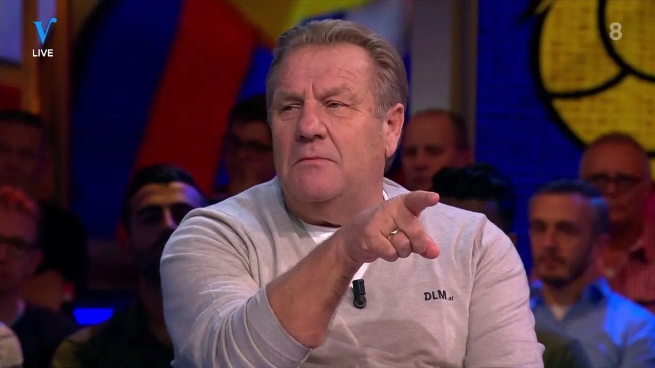 Jan lovend over Frenkie de Jong: 'Dat kunnen wij niet eens met een strandbal'