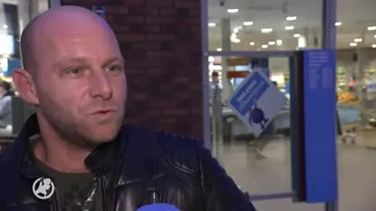 Plaatsnaamborden op 'Internationale Dag van de Moedertaal'