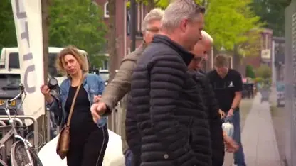 Wat te doen met een lelijke schutting in Uithoorn? Plaats er een fotomuur voor!