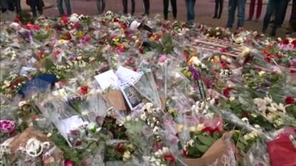 Indrukwekkende herdenking aanslag 24 Oktoberplein in Utrecht