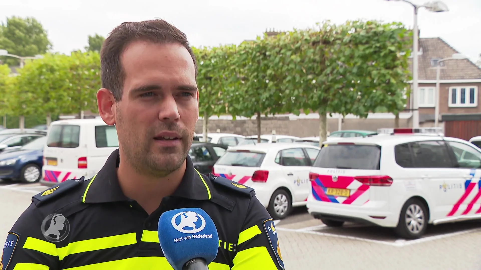 Man (19) en meisje (15) zwaargewond achtergelaten na scooterongeluk Eindhoven