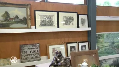 PostNL geeft postpakketten zonder eigenaar aan kringloopwinkels