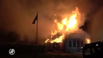 Grote stalbrand slaat over en verwoest boerderij in Genemuiden