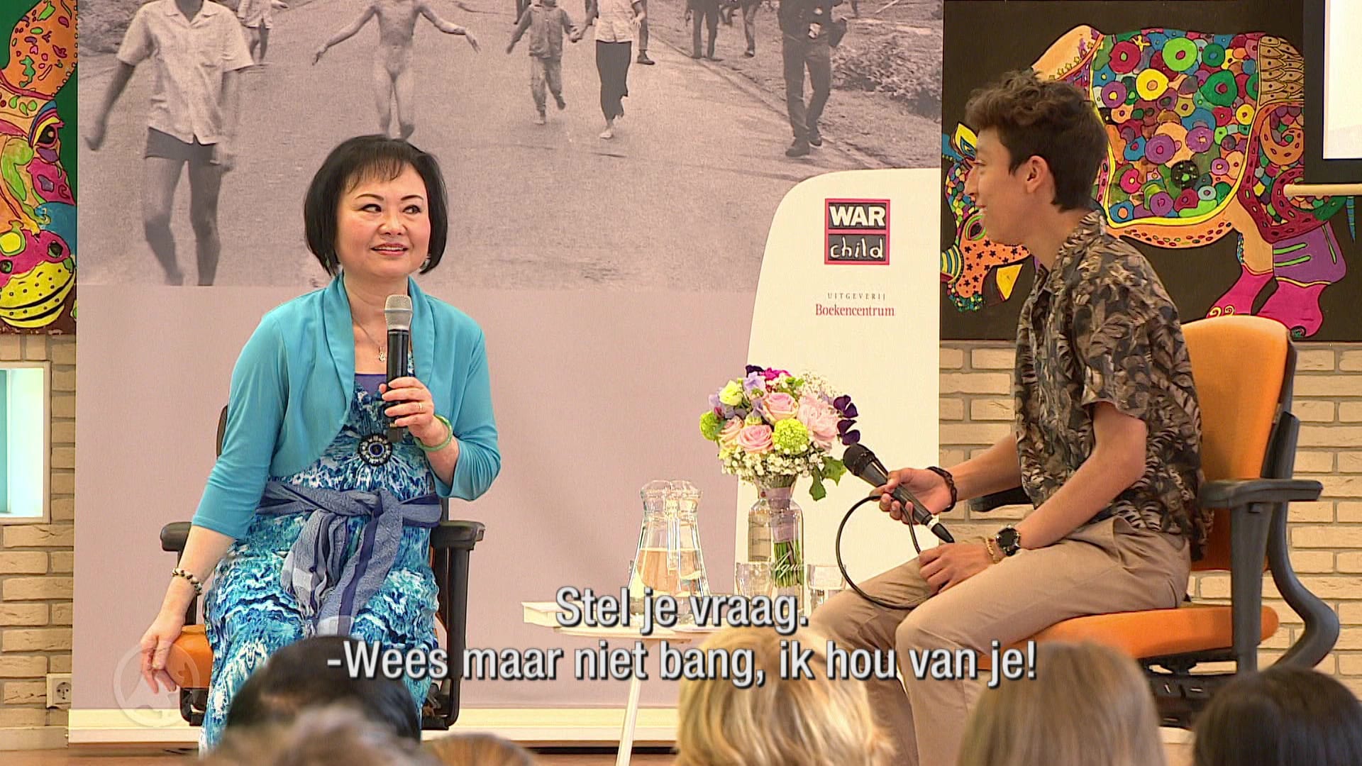 'Napalm-meisje' vertelt leerlingen over Vietnamoorlog