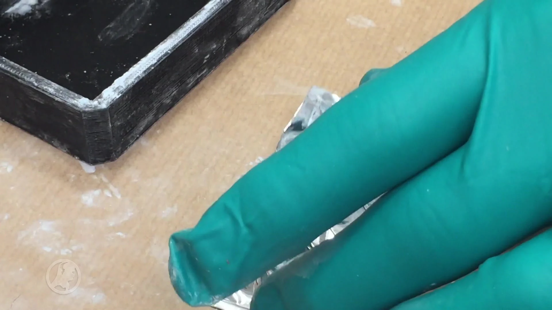 Politie vindt en doet inval bij professioneel 'postorderbedrijf' voor drugs