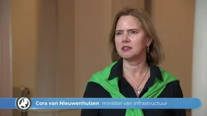 Rijschoolhouder Marcel gaat weer motorrijles geven, maar mag dat wel?