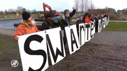 Sint Piter bij aankomst in Grouw bijna uit verschoning gewaaid