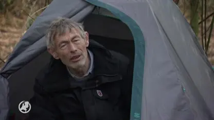 René verruilt daklozenopvang voor tent langs de snelweg uit angst voor corona