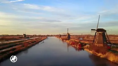 Maxima reikt oeuvreprijs uit aan De Hollandsche Molen