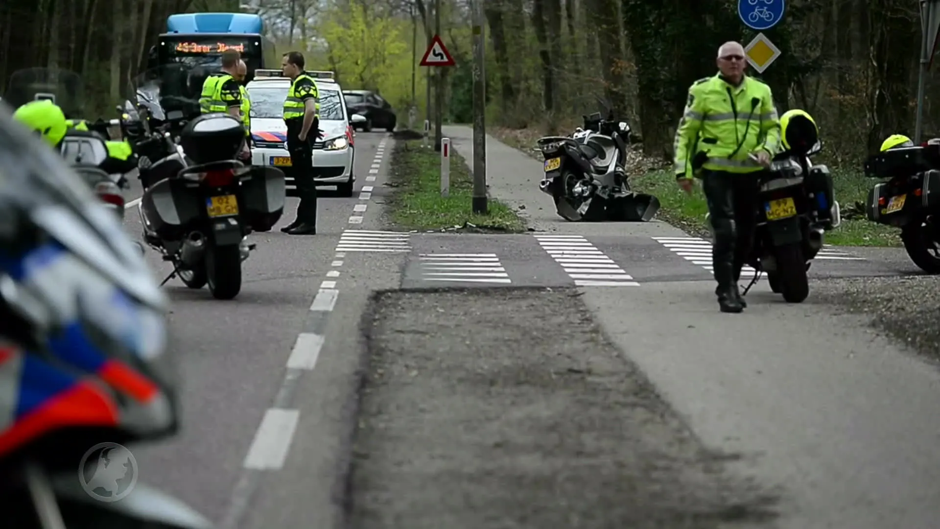 Verkeersregelaar overleden bij motorongeval op weg naar wielerronde