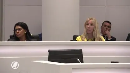 Corruptieverdachte Richard de Mos terug in Haagse gemeenteraad