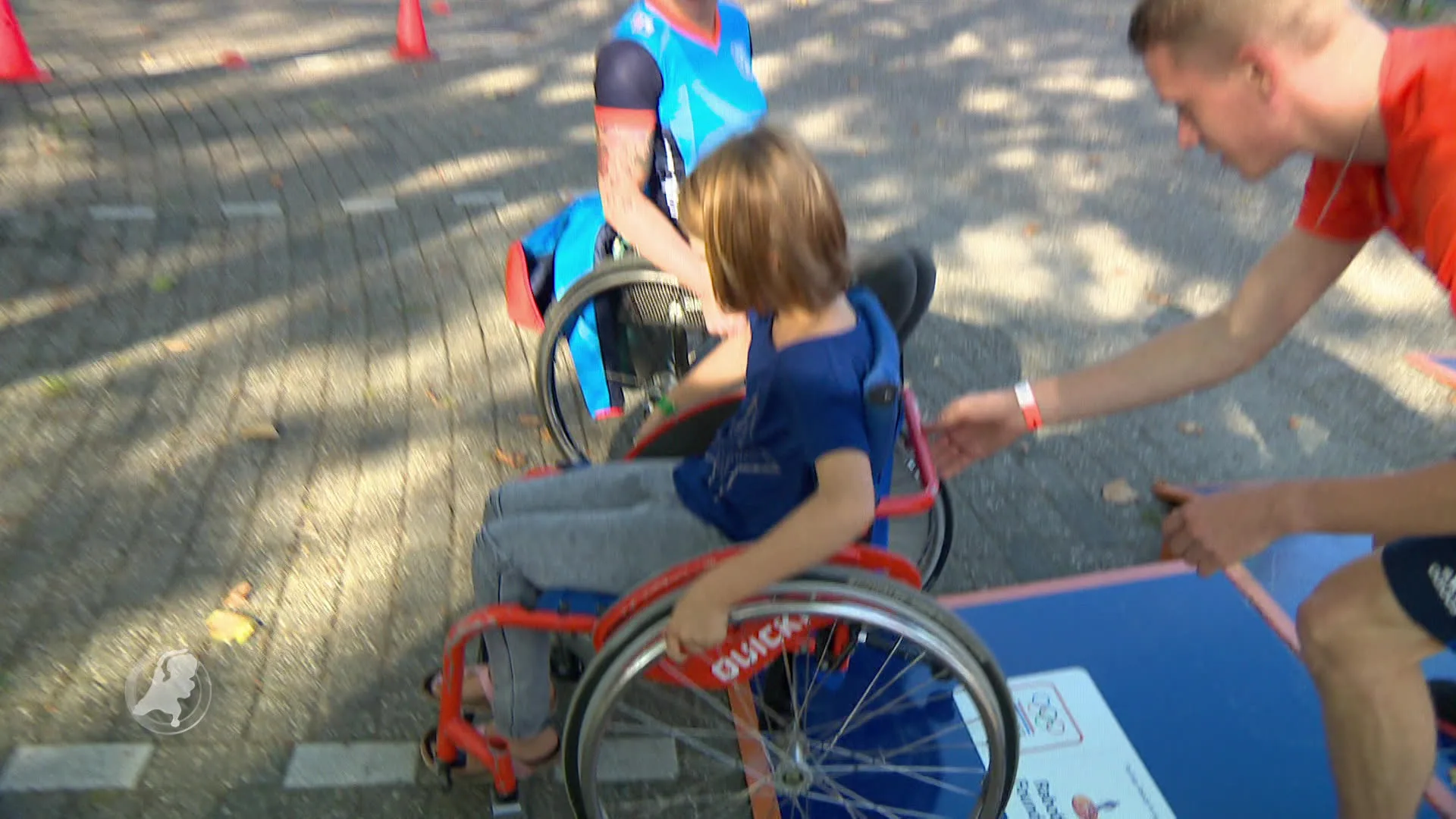 Jongeren met handicap in actie tijdens de Nationale Sportweek