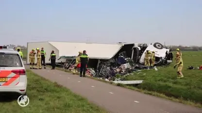Dode bij ernstig ongeluk met vrachtwagen bij Schipluiden
