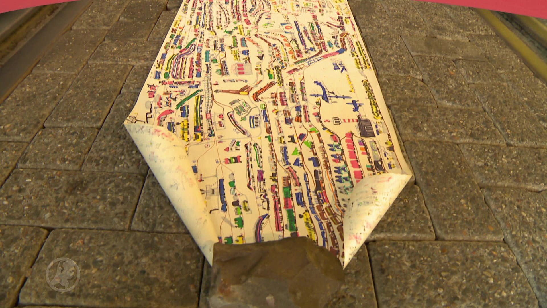 Meterslange treintekening van Mathijs (13) in spoorwegmuseum